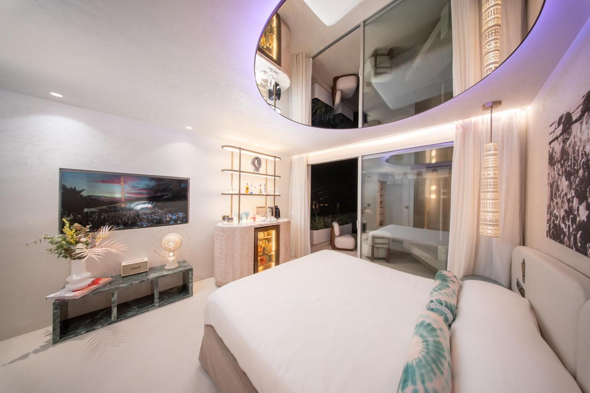 Destino Five Ibiza - New Hotel (Adults Only) Playa De Talamanca Екстериор снимка